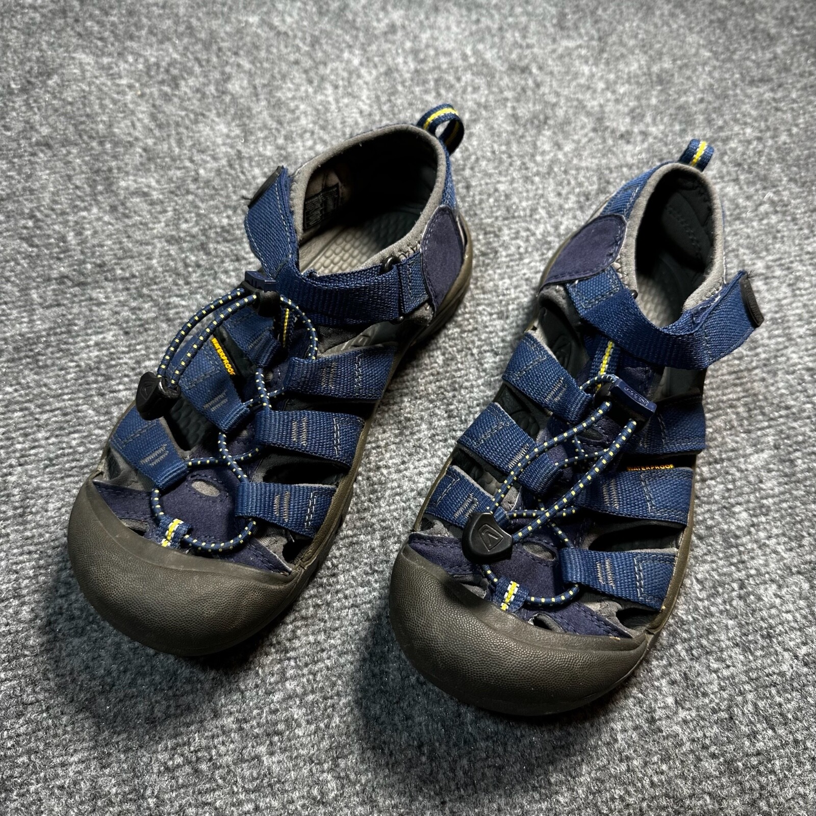 Scarpe Keen bambini 4 sandali blu slip on cinturino regolabile impermeabile escursionismo