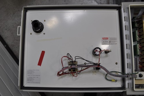 NGB012000 / EDWARDS A/C PUMP POWER BOX ASSEMBLY 208V 3PH 60HZ / EDWARDS VACUUM - Picture 8 of 10