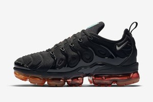 black and orange vapormax