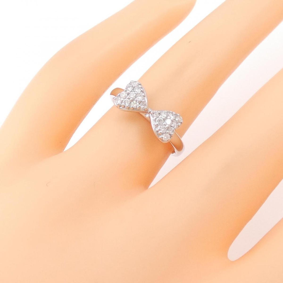 Authentic K14WG Ribbon Diamond Ring 0.24CT #260-006-190-4200