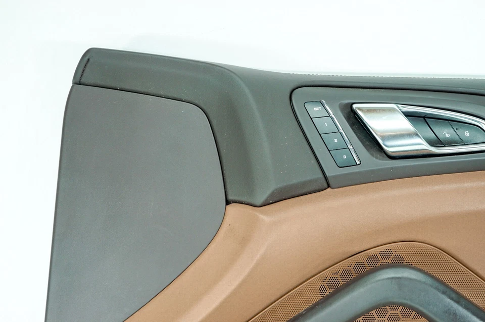 Panel de moldura de puerta de pasajero delantero derecho 11-18 Porsche Cayenne 958 OEM 5101 Foto 3 de 4