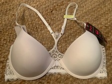 Maidenform Women's Love The Lift Lacey T-Back Bra , White, Front Closure 38B