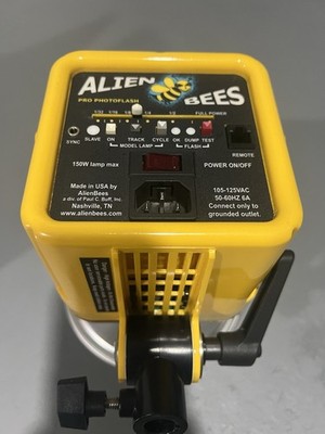 Alien Bees Pro Photoflash B800 Strobe Flash Unit by Paul C. Buff