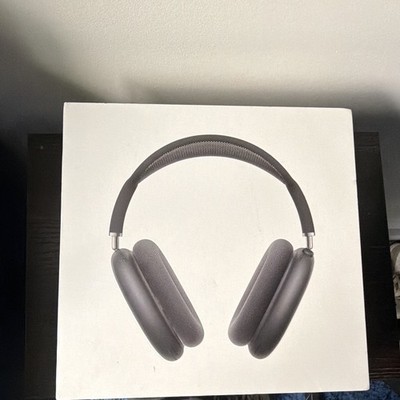 Apple AirPods Max Midnight Black Bluetooth Wireless Over-Ear Headphones