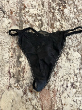 True Vintage Gold Label Victoria's Secret One Size Lace Embroiderd T Back Thong