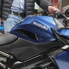 Adesivi 3D Protezioni Laterali serbatoio compatibili con Suzuki GSX-S 1000 GT