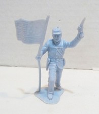 MARX BLUE AND GRAY PLAYSET 54mm UNION SOLDIER FLAG BEARER CIVIL WAR 1960's