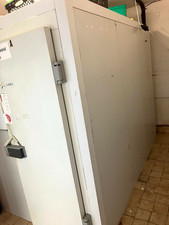 Commercial Walk-In Cold Room, White Panels