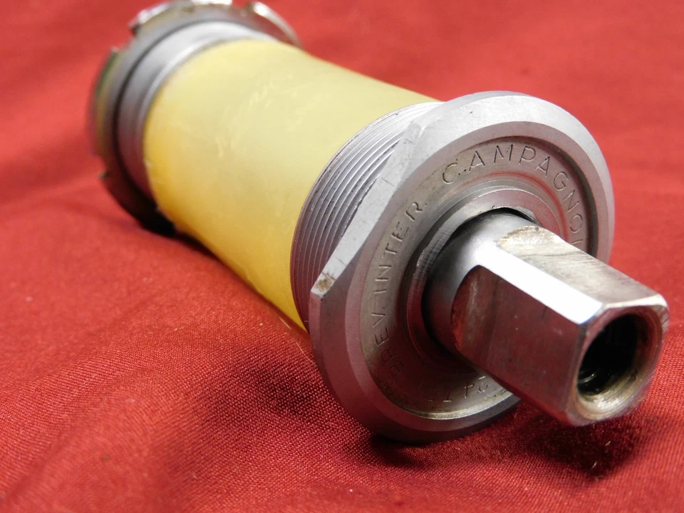 Campagnolo 1046/A Nuovo Record BB  1.37" x 24 English 68-SS 115 mm Spindle - Image 4 of 4