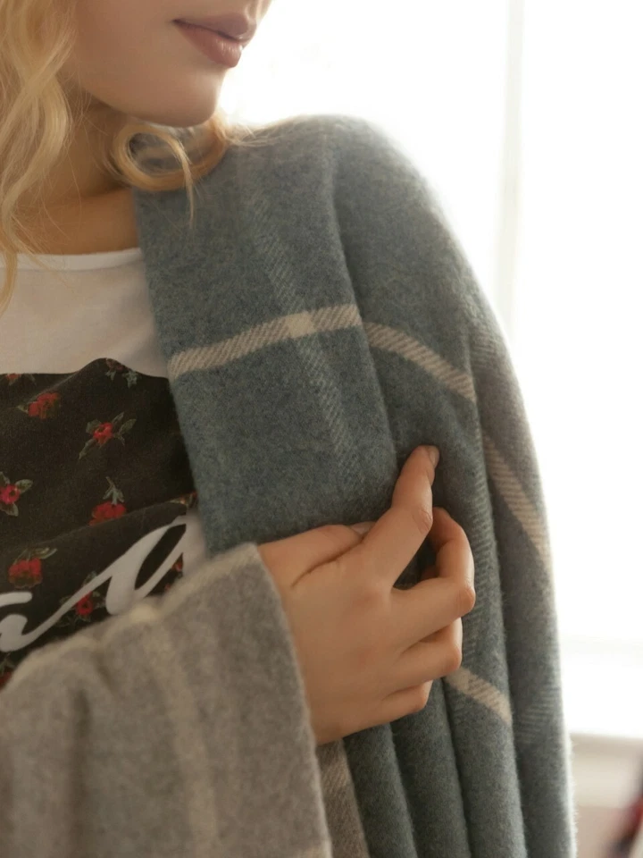 Kaschmir Decke Wolldecke Merinowolle 140x200cm Kuscheldecke Hellblau Karo - Bild 3 von 4