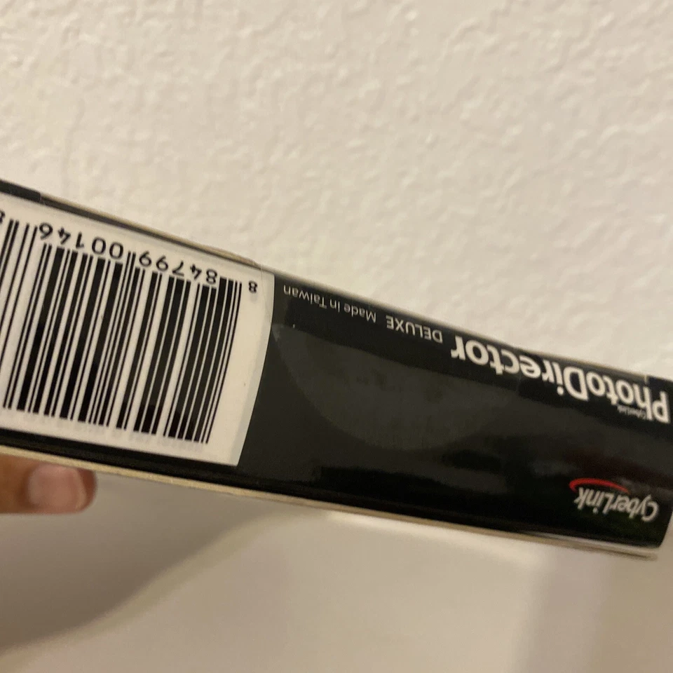 Cyberlink Photo Director Version 4 Deluxe Photography Editing Perfect Shots NEW! - Image 2 of 4