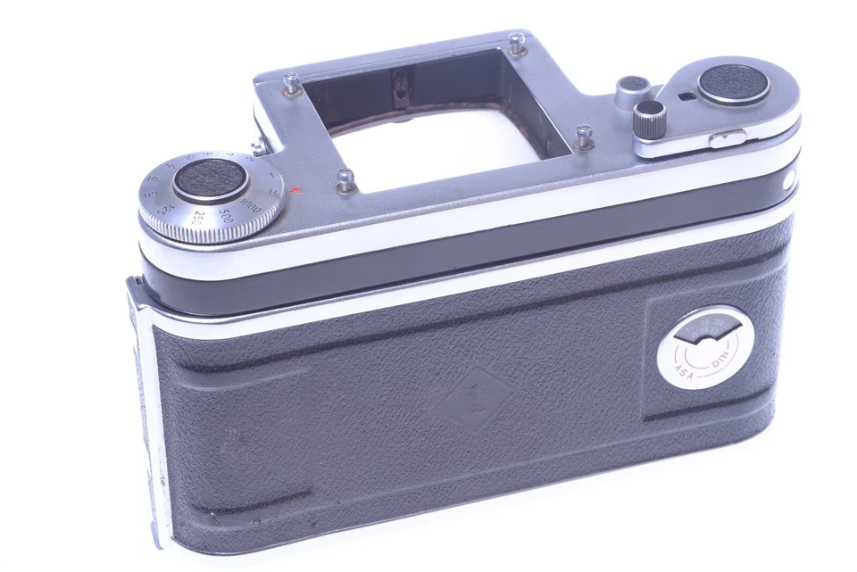 ✅ CÁMARA FOTOGRÁFICA PENTACON PRAXISIX II 6X6CM 120 ROLLOS *LEER, REPARACIÓN DE PIEZAS * SIN LENTE Foto 3 de 4