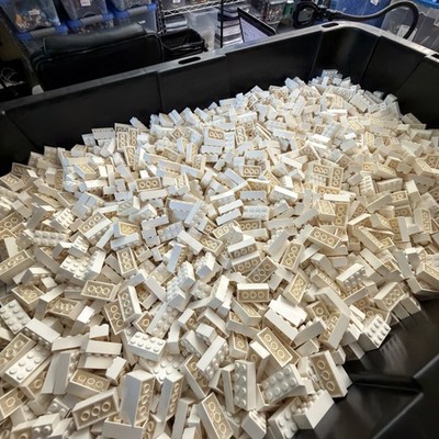 LEGO (100) 2x4 Bricks White - Bulk Parts Pieces MOC CITY Building Basic 3001