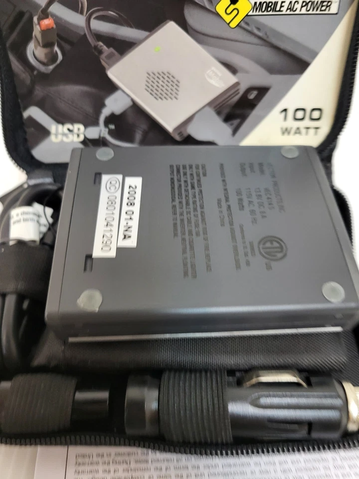 Adaptador de coche inversor de corriente delgado Vector iMobile VEC415 100 vatios con estuche Foto 4 de 4