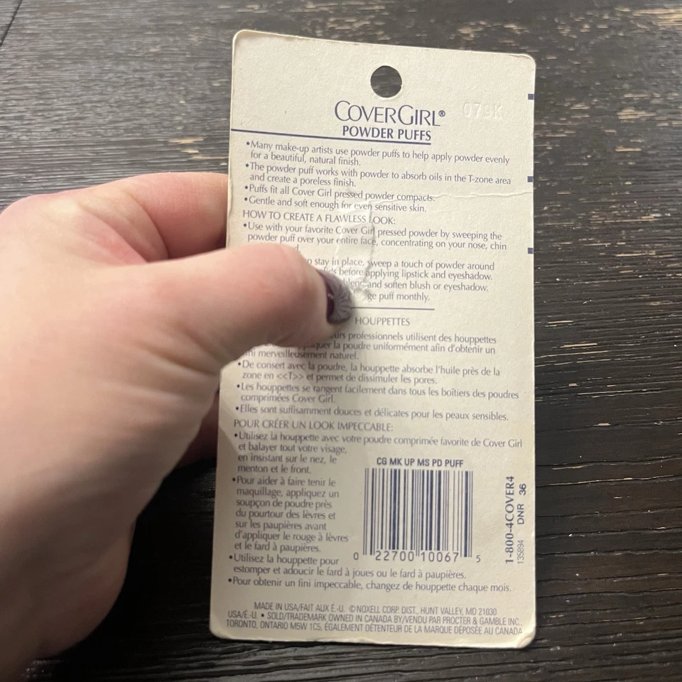 Covergirl Maquillaje Polvo Puffs Polvo Suave Aplicación Maquillaje Maestros Foto 2 de 3
