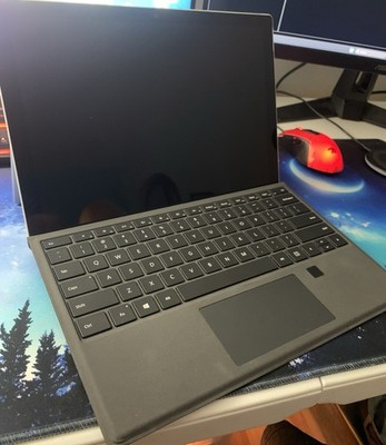 Microsoft Surface Pro 2-in-1 i5-7300U 8GB 238GB SSD w/ Keyboard and case