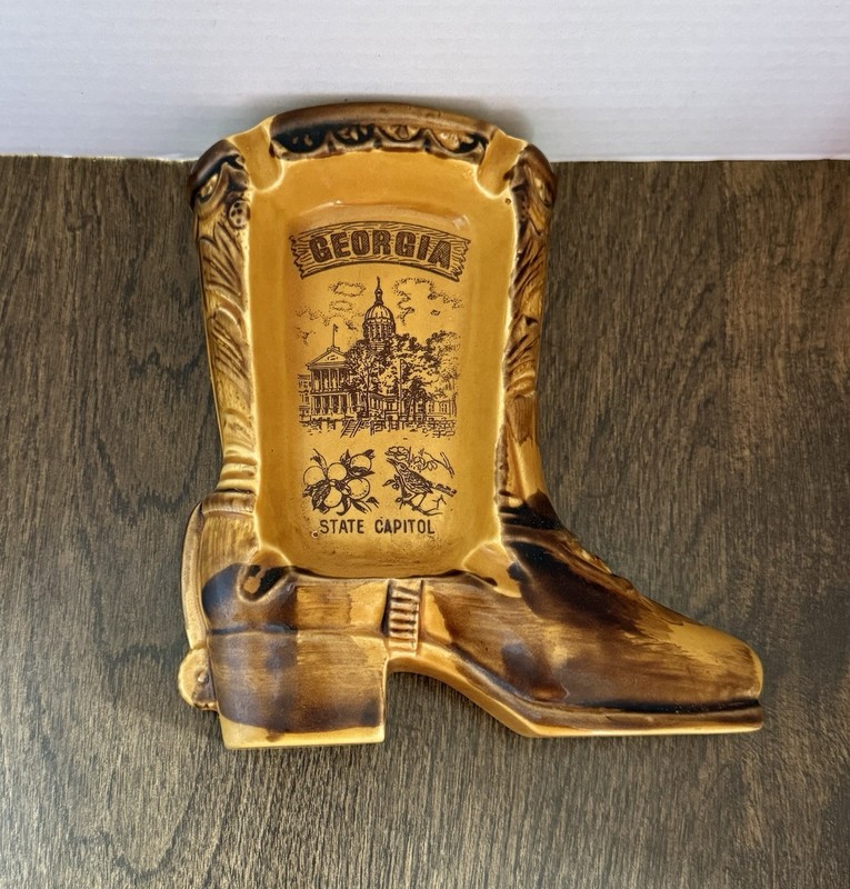 Georgia State Capitol Boot Shaped Ashtray Souvenir Collectible