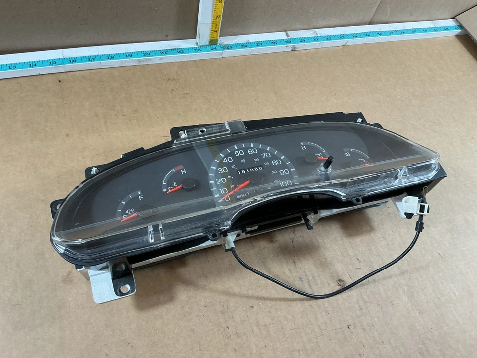Cuadro de instrumentos velocímetro Ford E-350 Super Duty 2000-2001 151 k millas OEM Foto 4 de 4