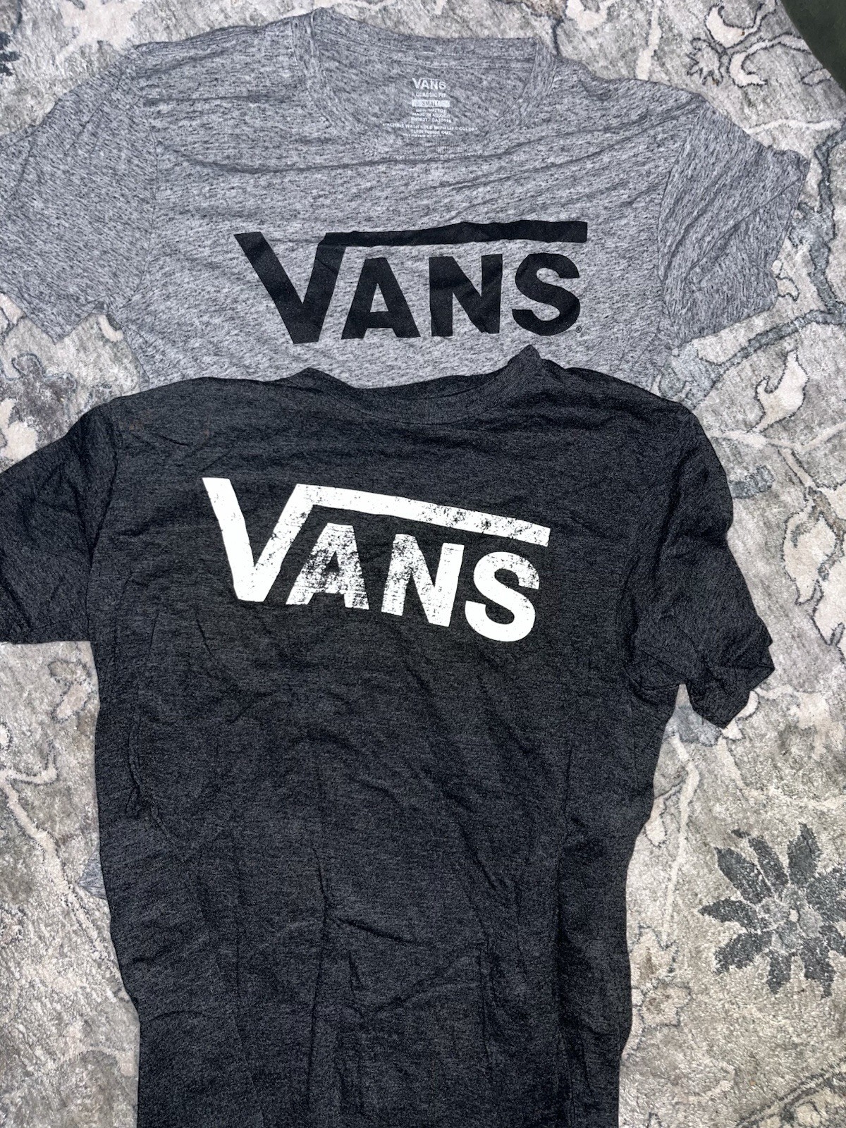 2 VANS Men's Gray Black Logo Cotton Crew Neck Short Sleeve T-Shirts Lot of 2