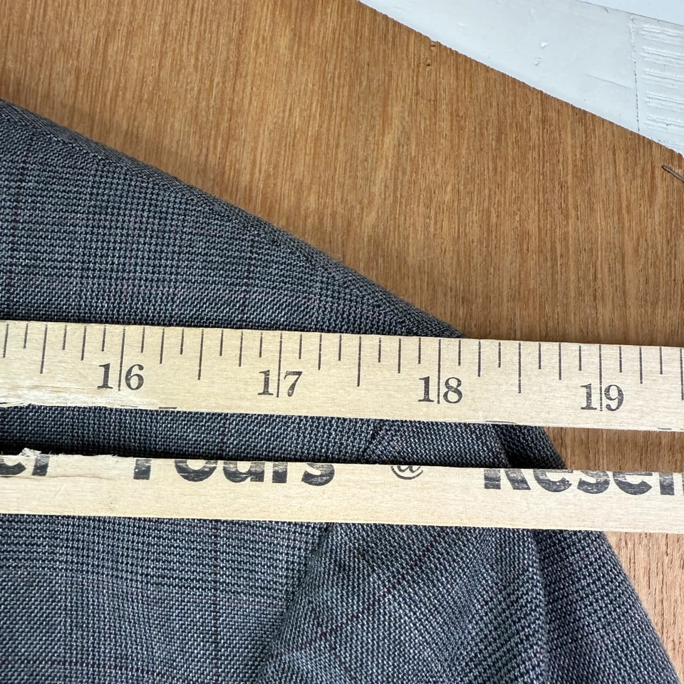 Banana Republic Suit Mens 40R Gray Glen Check 2 Button Sport Fabric Standard Fit - Image 4 of 4