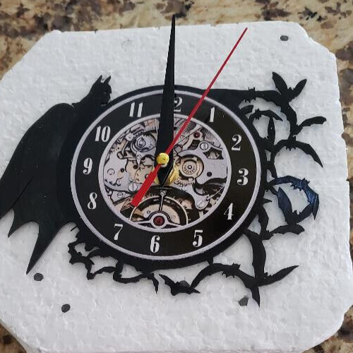 Batman Wall Clock / Record Height 6 3/4"