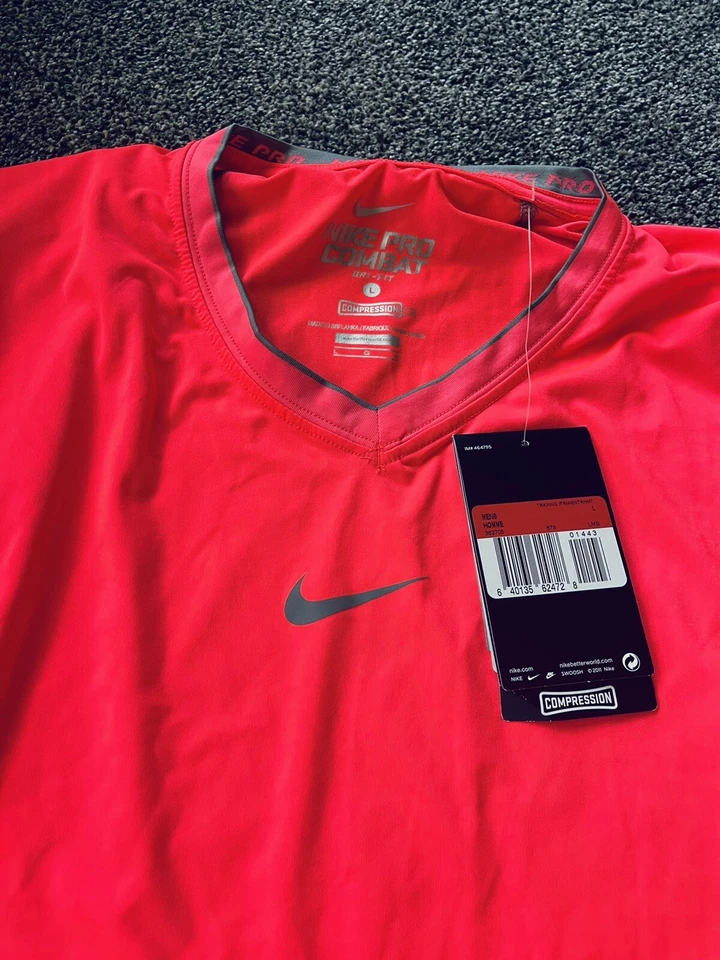 Nike Pro Combat DRI-FIT base layer LARGE. Bright Pink - Image 4 of 4