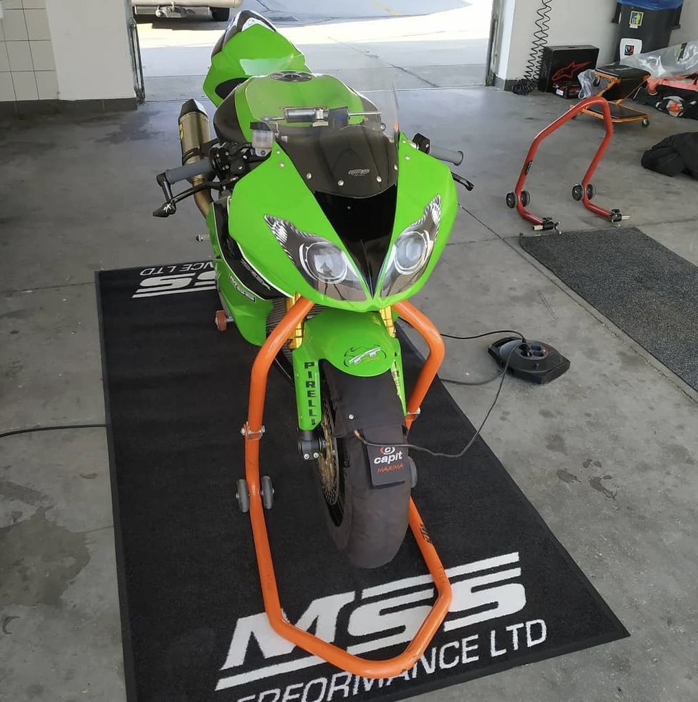 Kawasaki ZX6R simulated SSP / WSBK style Headlight Decals