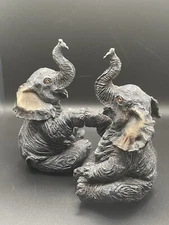 Vtg Very Rare High Fiving Adorable Baby Elephants figurines Playing