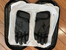 Brand New BRUCE BOLT Japan Series Blackout Short Cuff Batting Gloves Youth Large