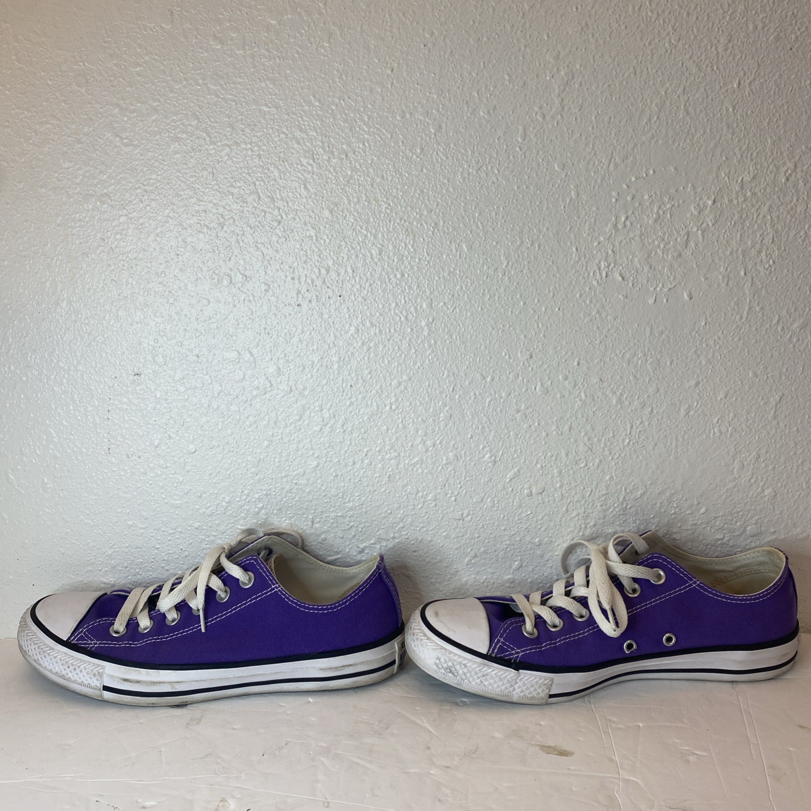 Converse All Star Men's 6.5 Women's 8.5 Flat Lace-Up Trainers Purple Shoes thumbnail 4