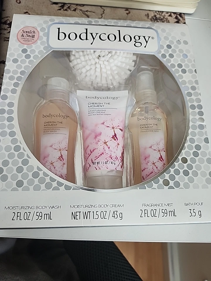 NIB Bodycology Cherish The Moment Gift Set Body Wash Body Cream Fragrance Mist - Image 2 of 3