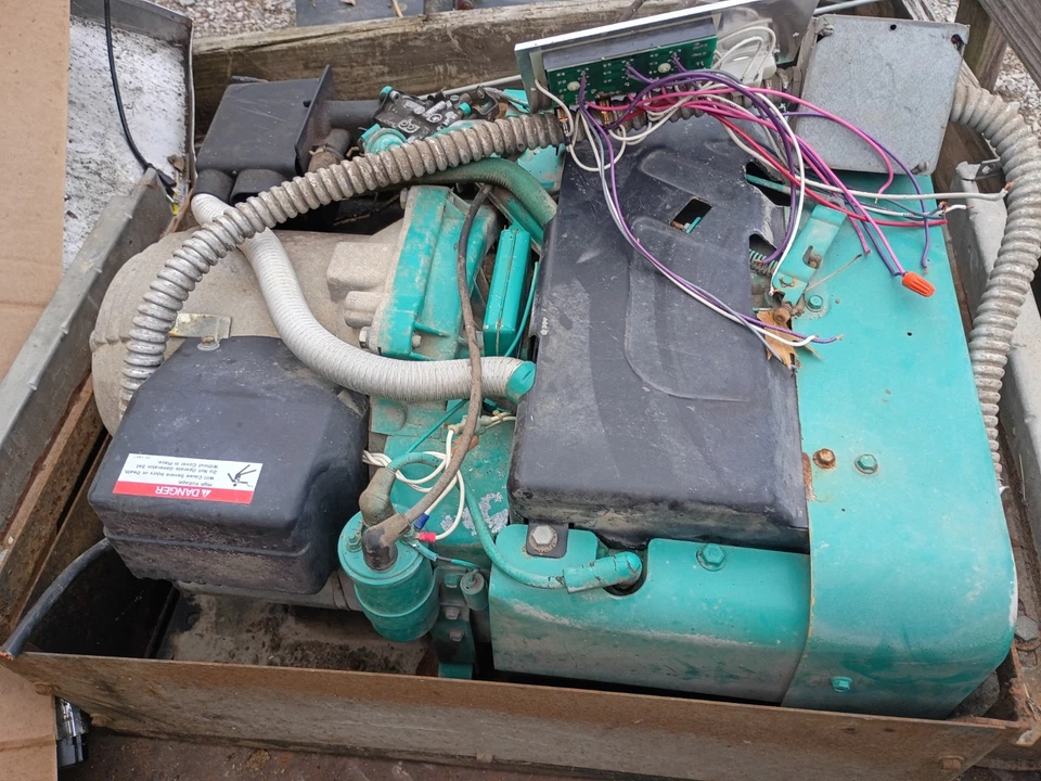 onan emerald 1 genset generator only 100 hours with hour meter and power switch - Image 4 of 4