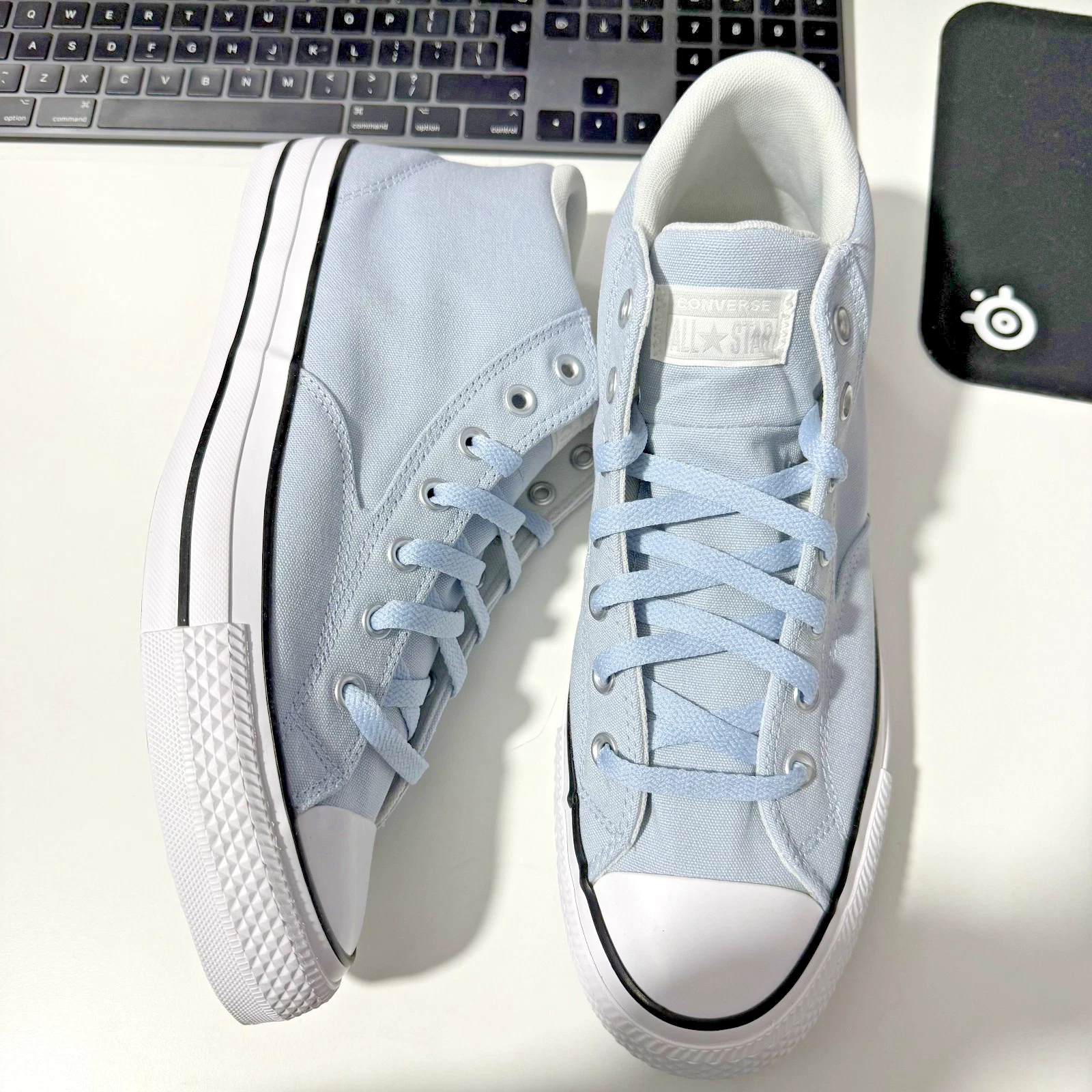 Converse Unisex CTAS Malden Street Mid Top Size 7.5UK Cloudy Daze A07495C