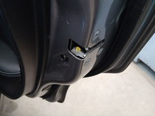 Porte arrière et accessoires Nissan Pulsar