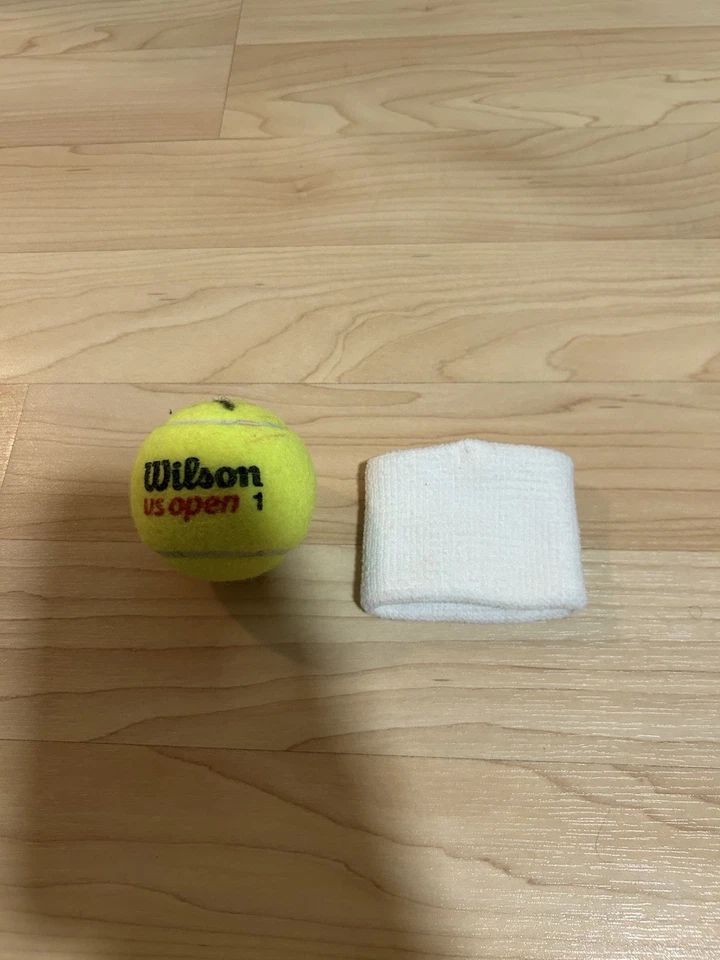 Pulsera y bola firmada por Aryna Sabalenka 2023 Cincinnati Masters 1000 Foto 4 de 4