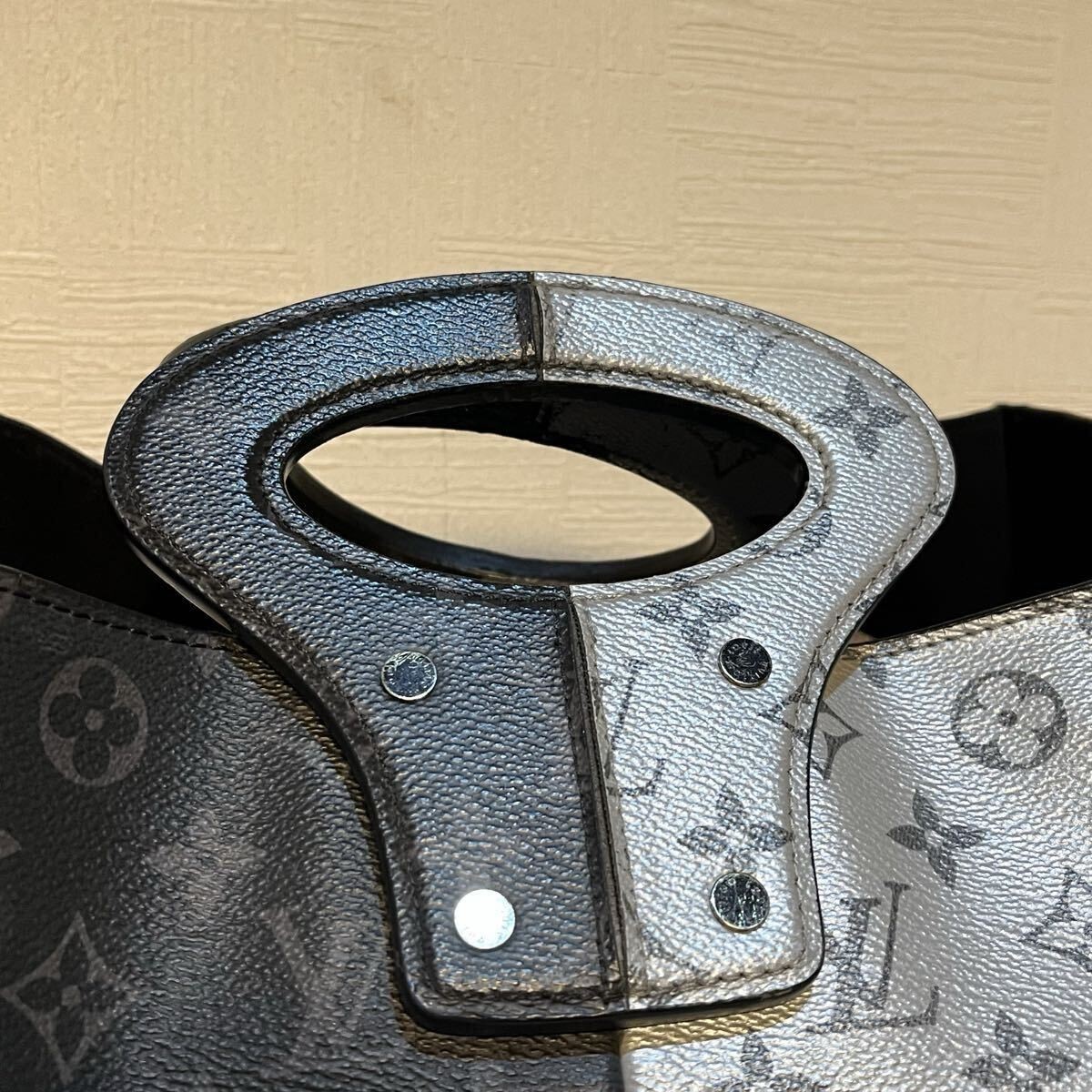 Louis Vuitton Eclipse Split Pacific Tote Bag Leat… - image 2