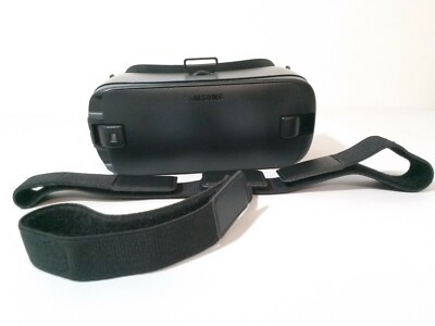 Samsung Gear VR 2 Oculus Virtual Reality Headset SM-R323 USB TYPE 2.0 ONLY