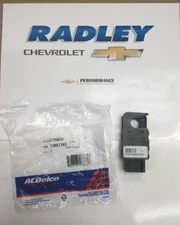NEW OEM GM 15861245 CHEVROLET CHEVY BRAKE LIGHT SWITCH SILVERADO SIERRA B25D