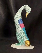 MINT HEREND Green Fishnet Goose w/Golden Egg Figure LARGE 7.5" Tall