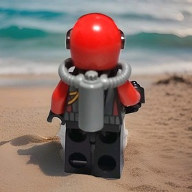 Lego Deep Sea Diver Male w/camera No Flippers & Mask Minifigure Retired 60090