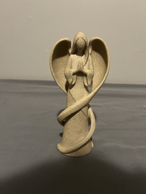 Leonardo Collection Angel of Love figurine