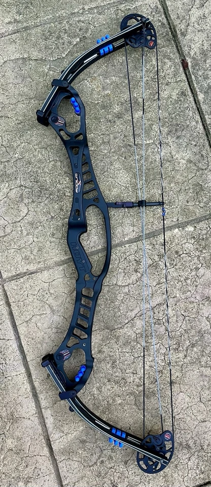 Hoyt Podium X Elite 50-60# 28-29.5” GTX Cams Competition Target Bow RH Black - Image 2 of 4