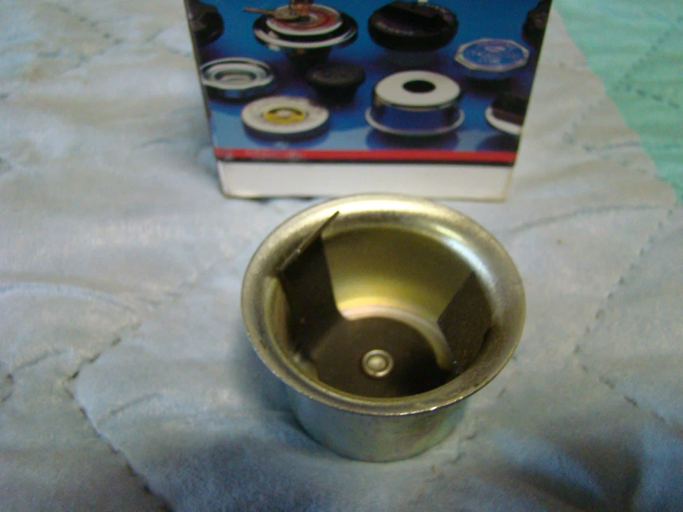 Dodge 225 318 360 furgoneta tapa aceite B100 B200 B300 83 84 85 camioneta 1974-1993 Foto 3 de 4