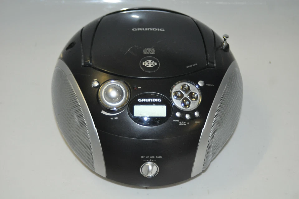 Grundig RCD 1445 USB CD Tuner HiFi Sound tragbarer Radio RCD1445 - Bild 2 von 4