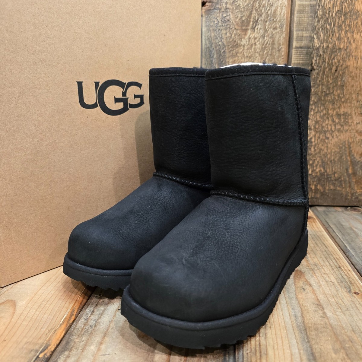 Leather Shoes Classic Short Black Leather Ugg Boots UGG KIDS