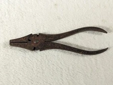 Vintage Button Pliers Fence Wire Cutter Lineman's Tool ~ 6" Made in Germany