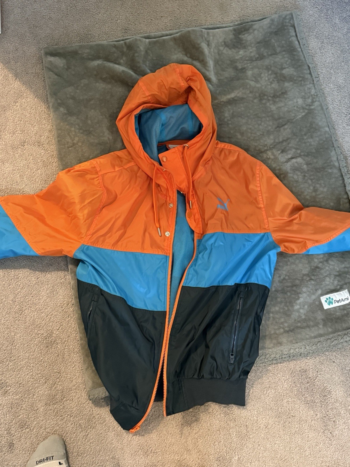 Puma Windbreaker Lightweight Jacket - image 1