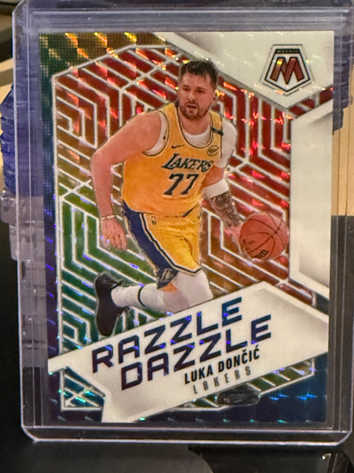 2024-25 Mosaic Luka Doncic Razzle Dazzle Prizm Los Angeles Lakers