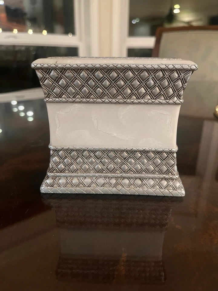 Vtg India Ink Geometri Toothbrush Holder Marble Silver, Gray, Cream, Taupe Bath - Image 2 of 4