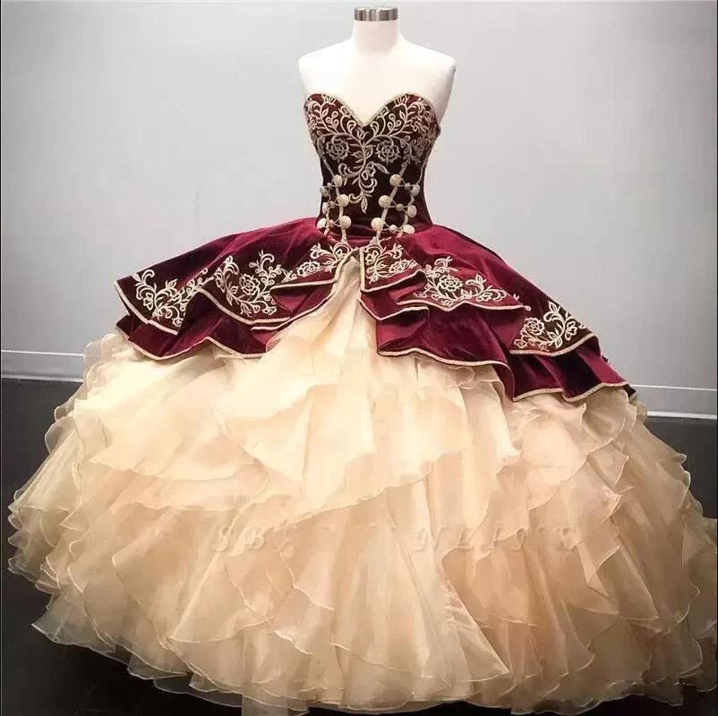 Vestidos de quinceañera mexicanos dulces 15 16 volantes vestidos de baile en capas Foto 2 de 4